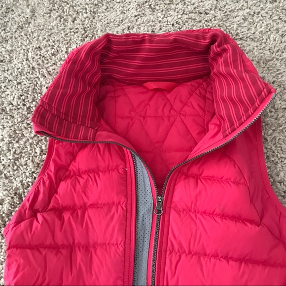 Lululemon Fluffed Up Vest Size 4 - Picture 3 of 7